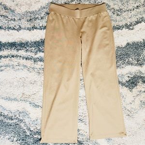 Soft by Avenue ankle pants